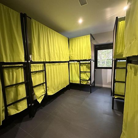 Madriz Hostel Екстер'єр фото