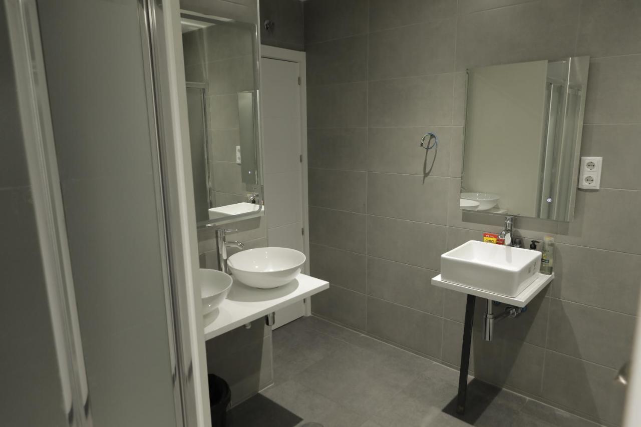 Madriz Hostel Екстер'єр фото