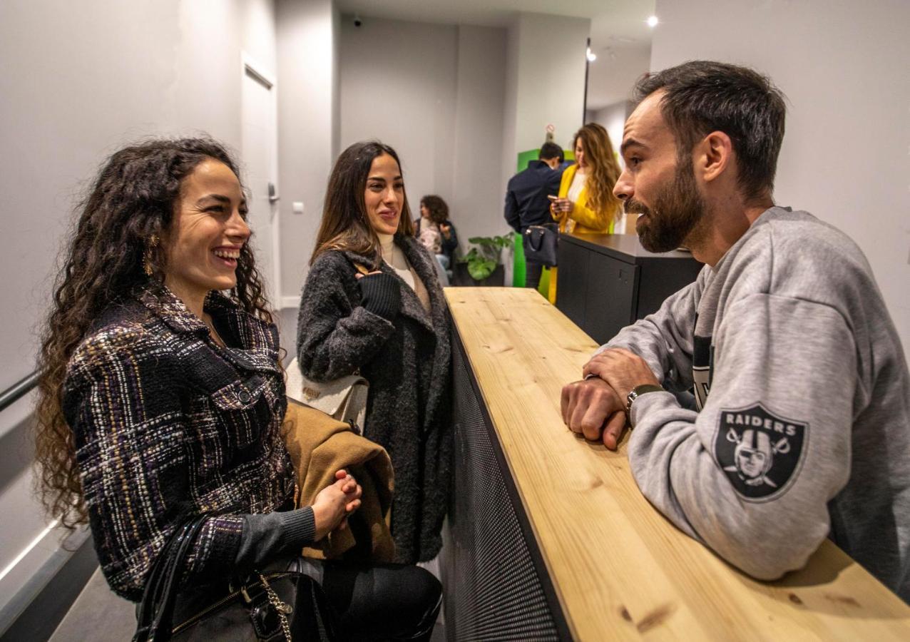 Madriz Hostel Екстер'єр фото