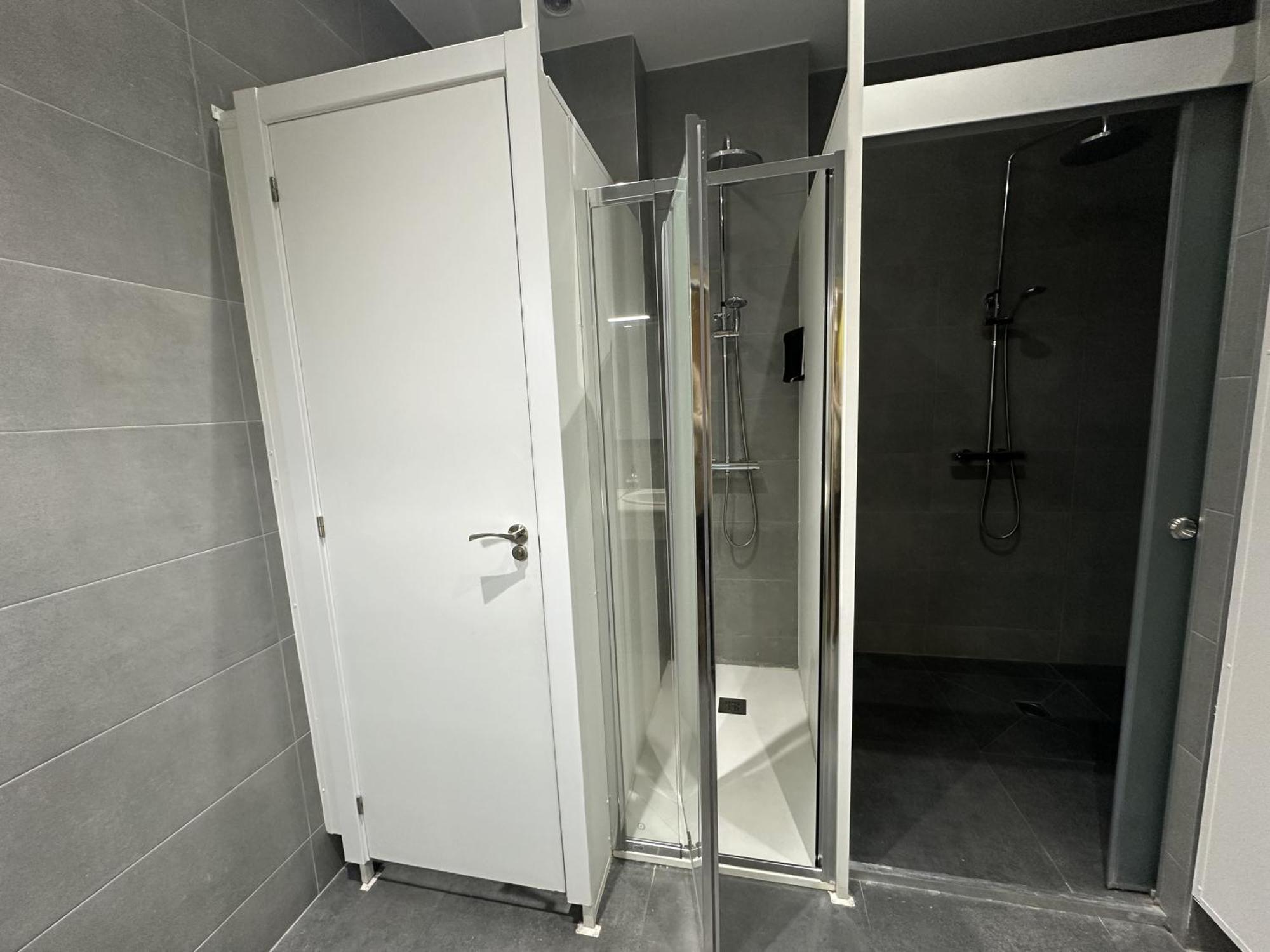 Madriz Hostel Екстер'єр фото